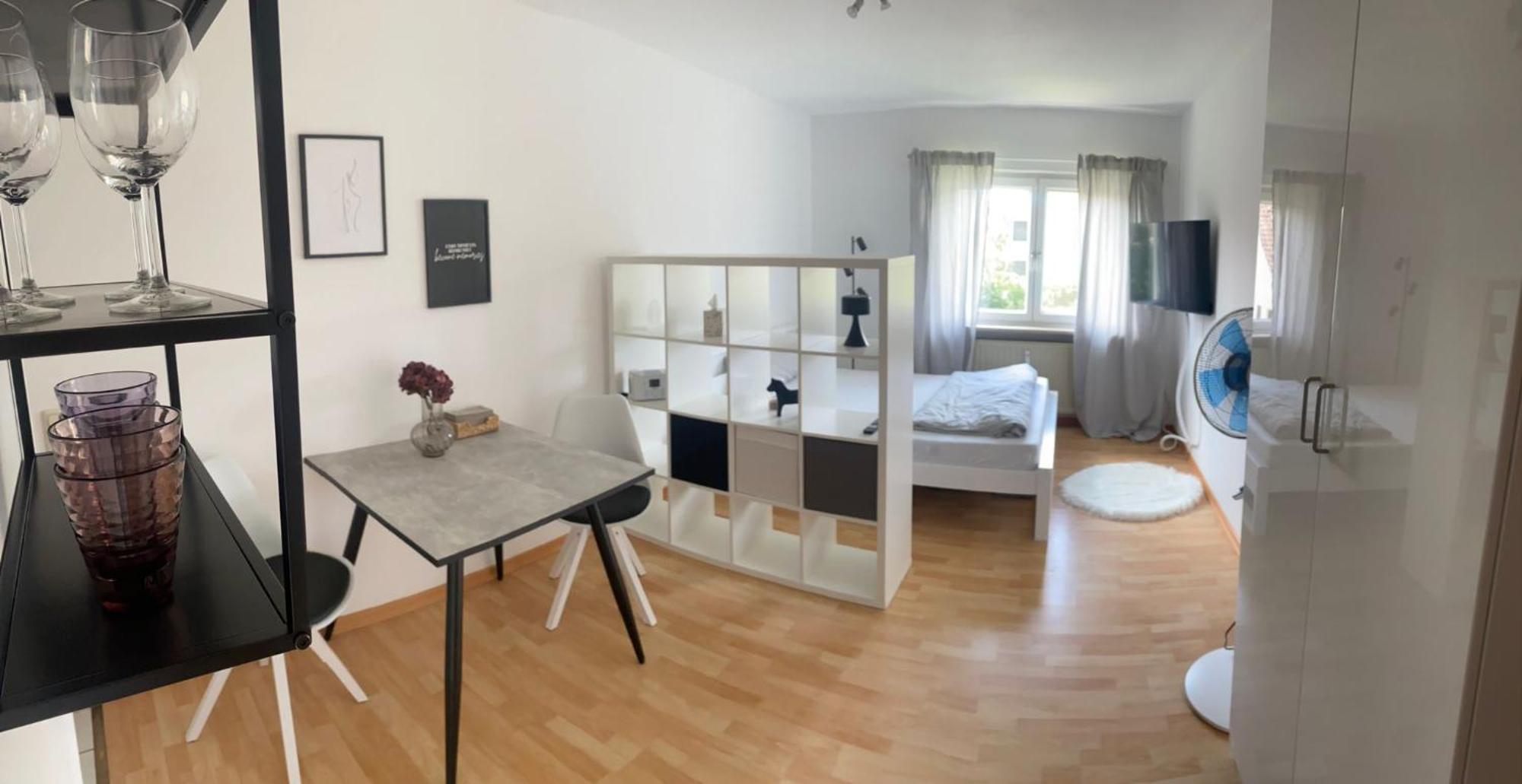 Charmante 1 Zimmerwohnung Mit Stellplatz Wurzburgo Exterior foto